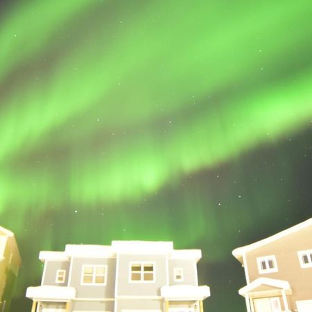 Aurora Deluxe Guest House Yellowknife Eksteriør billede